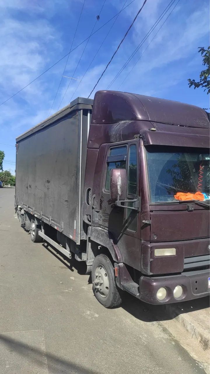 Caminhão 3/4 Ford cargo 816 SIDER 
