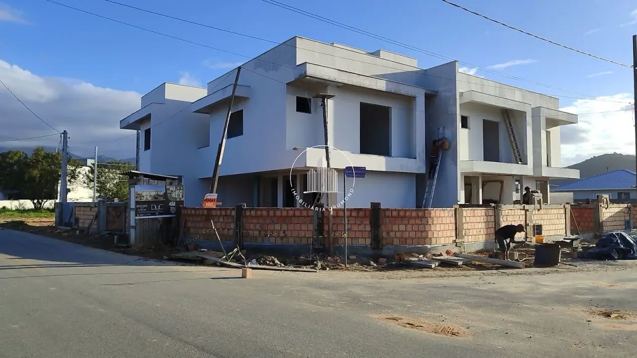 Sobrado 3 Quartos com 1 Suíte e 95m² - Guarda do Cubatão - JMS