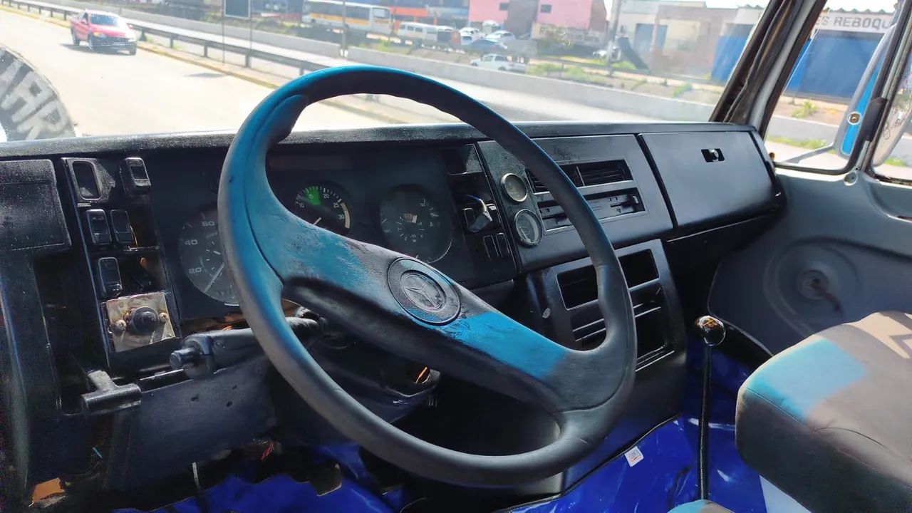 Caminhão Mercedes 2318 - Foto 3
