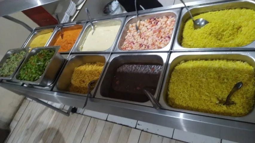 Carrinho self-service com 10 cubas