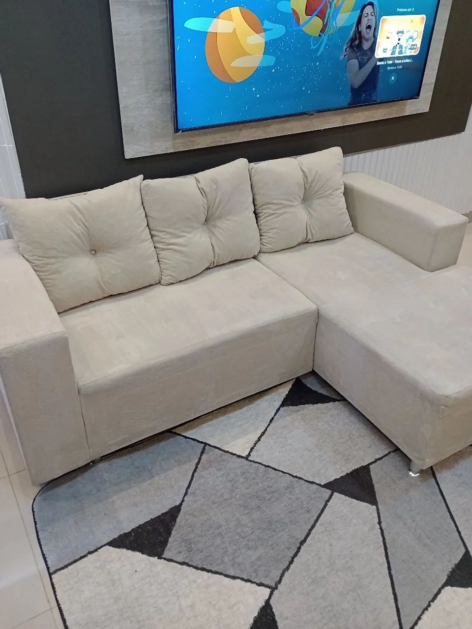 Sofá Chaise semi novo 3 lugares  - Foto 3