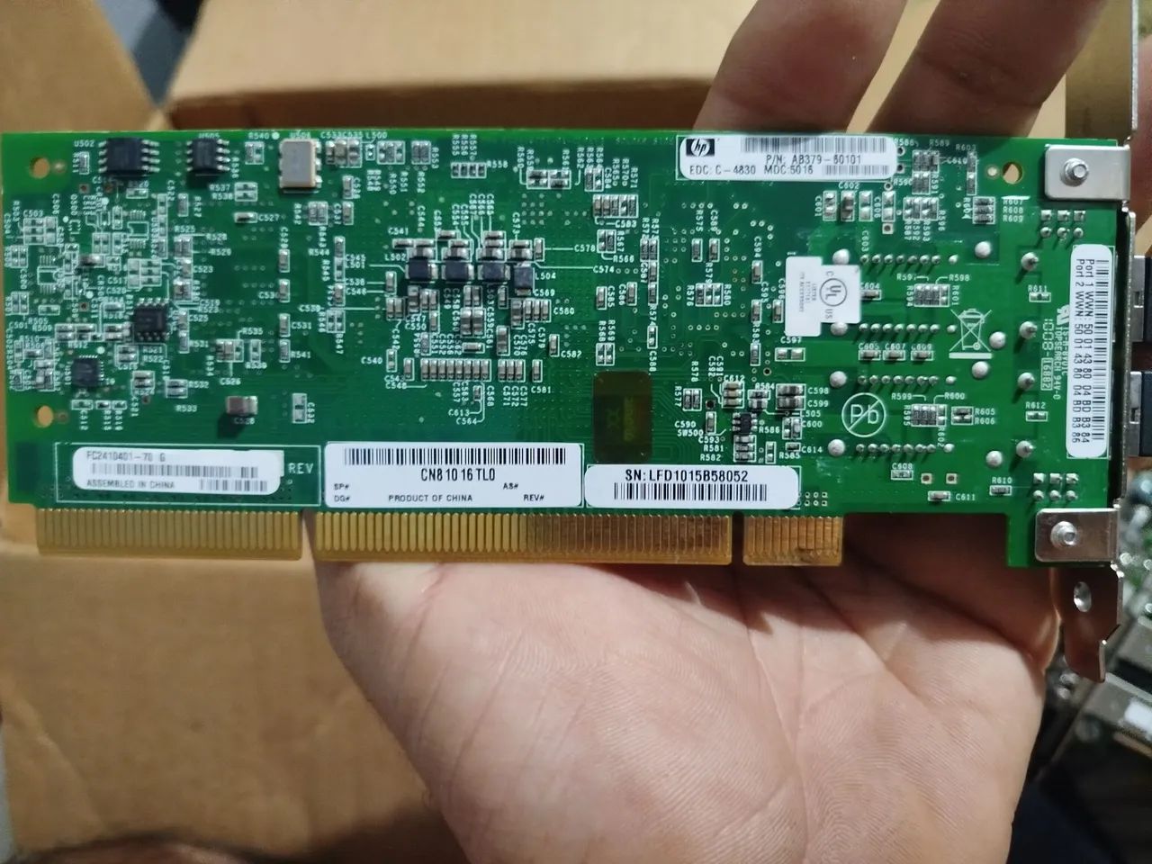 host (HBA) QLogic QLA2462 Fibre Channel - Foto 2