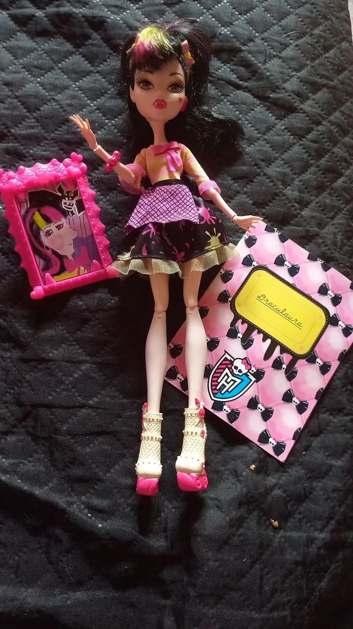 Vendo monster high draculaura  usada - Foto 2