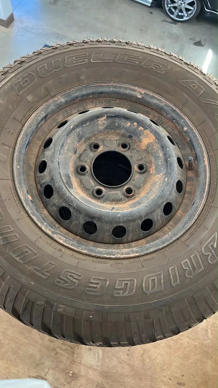 Peneus 255/70 R16  - Foto 2
