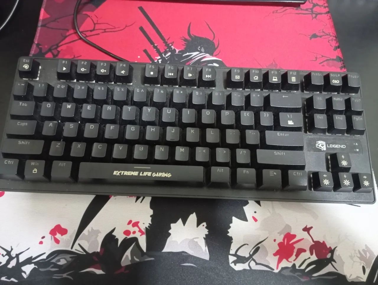 Teclado mecânico com switch azul