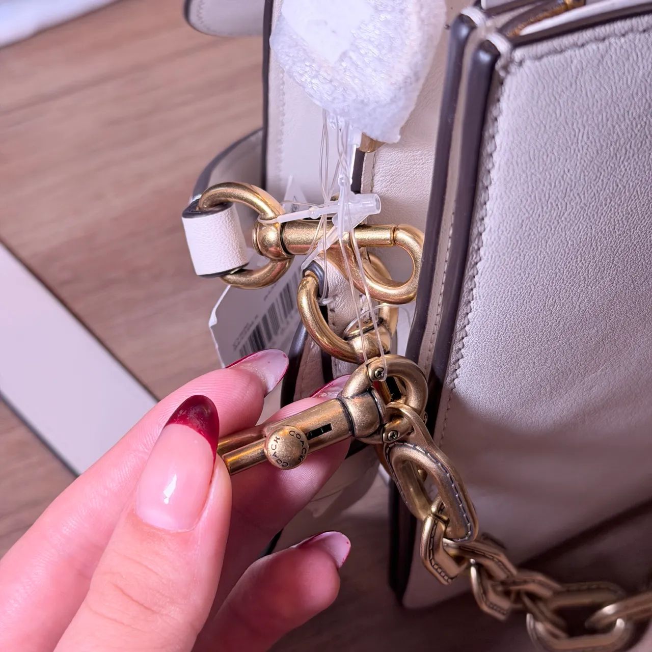 Bolsa Chain Tabby Shoulder 30 Coach - Off White - Foto 3