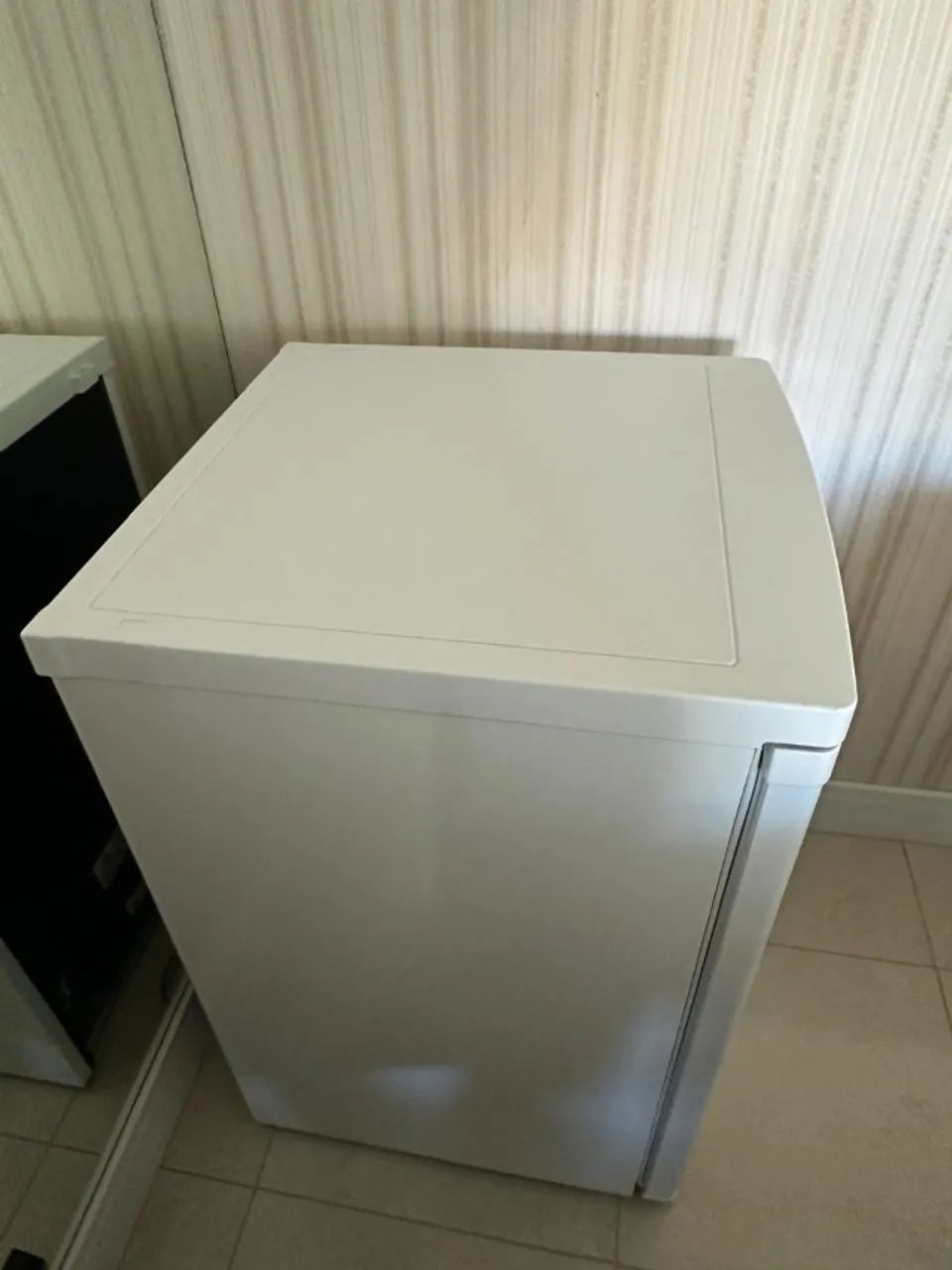 Freezer vertical EOS 85 litros branco 220v - Foto 5