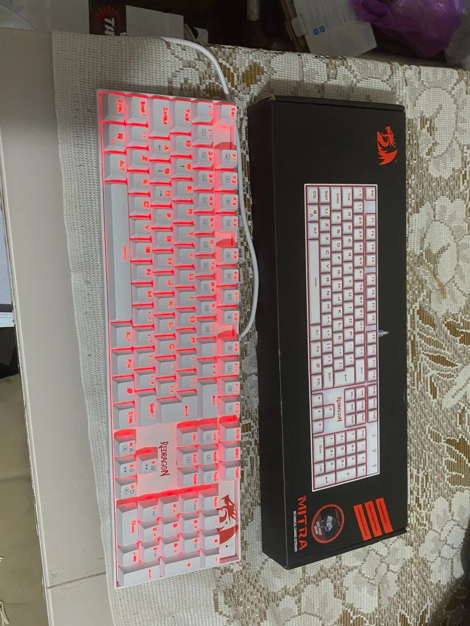 Vende-se teclado red dragon !
