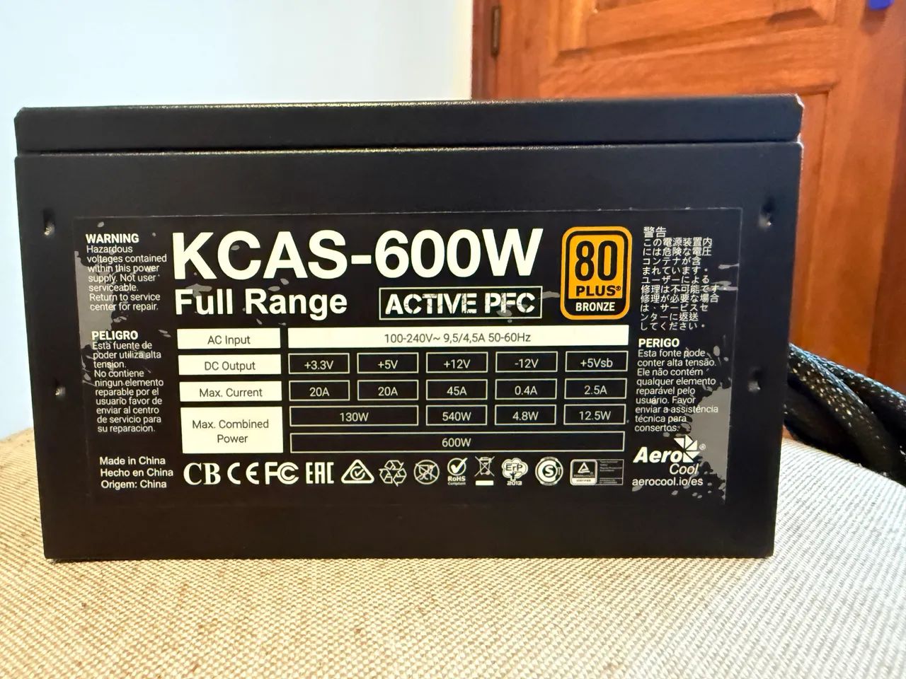 Fonte Aerocool KCAS 600W 80 Plus Bronze Full Range PFC Ativo - Foto 3