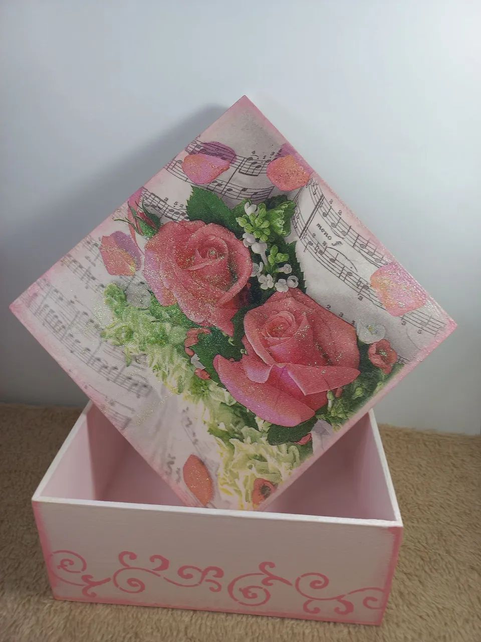 Caixa MDF rosas