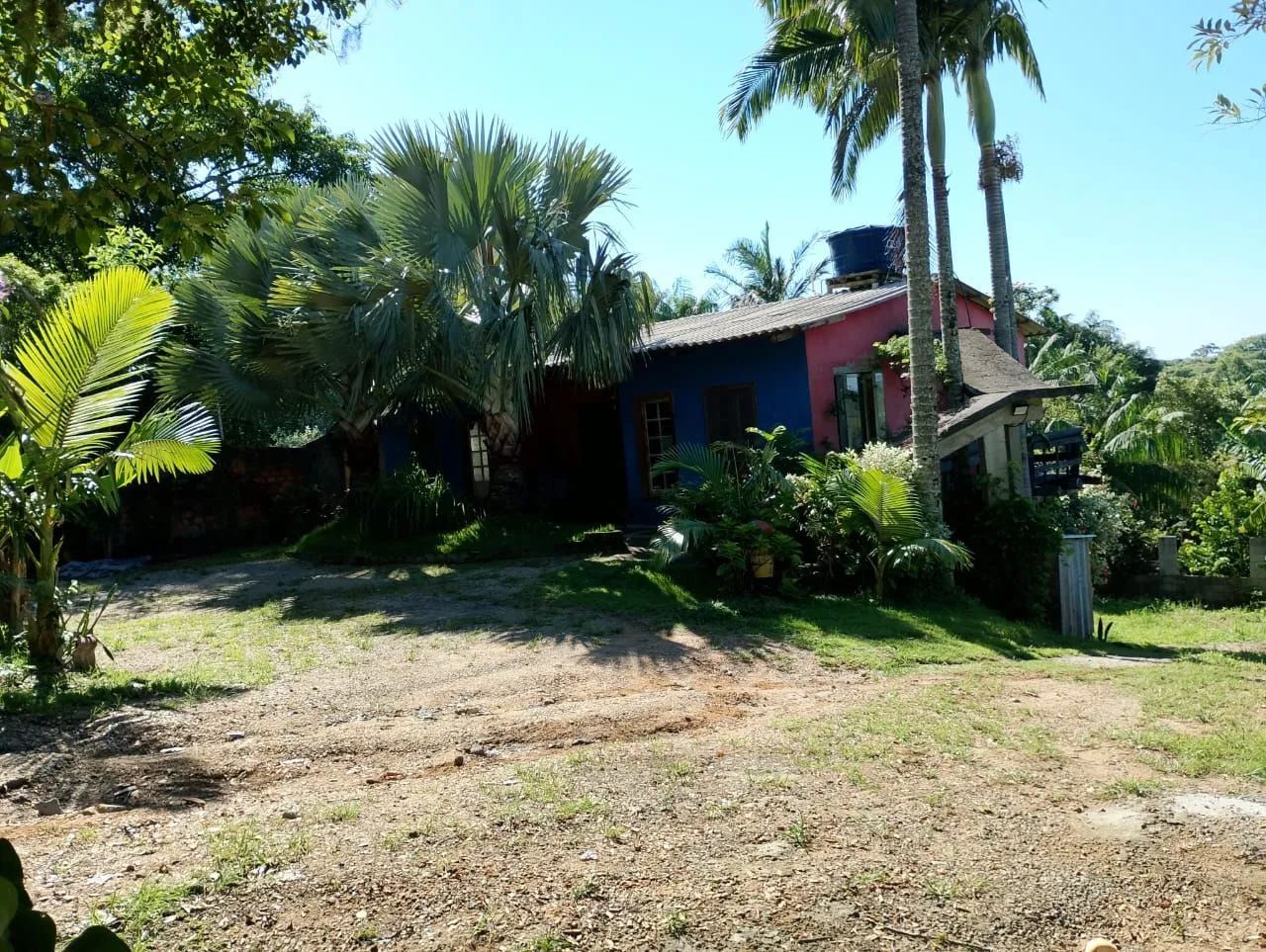 Vendo ( por necessidade) terreno com casa- GAROPABA. 