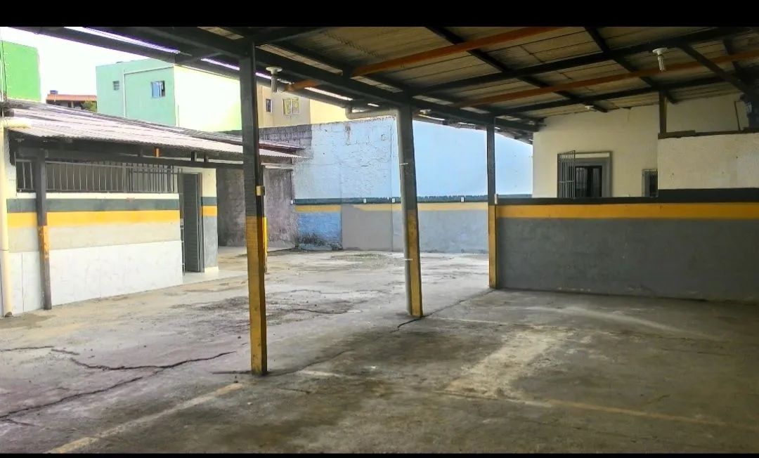 Casas  com pontos comerciais com 1.489 m². - Foto 5