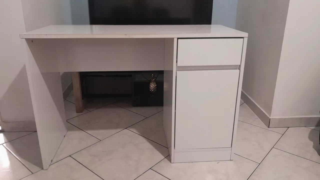 Mesa escrivaninha