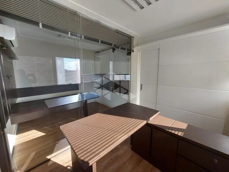 Sala Comercial para Alugar 58m², garagem, copa, ar condicionado na Trindade - Foto 4