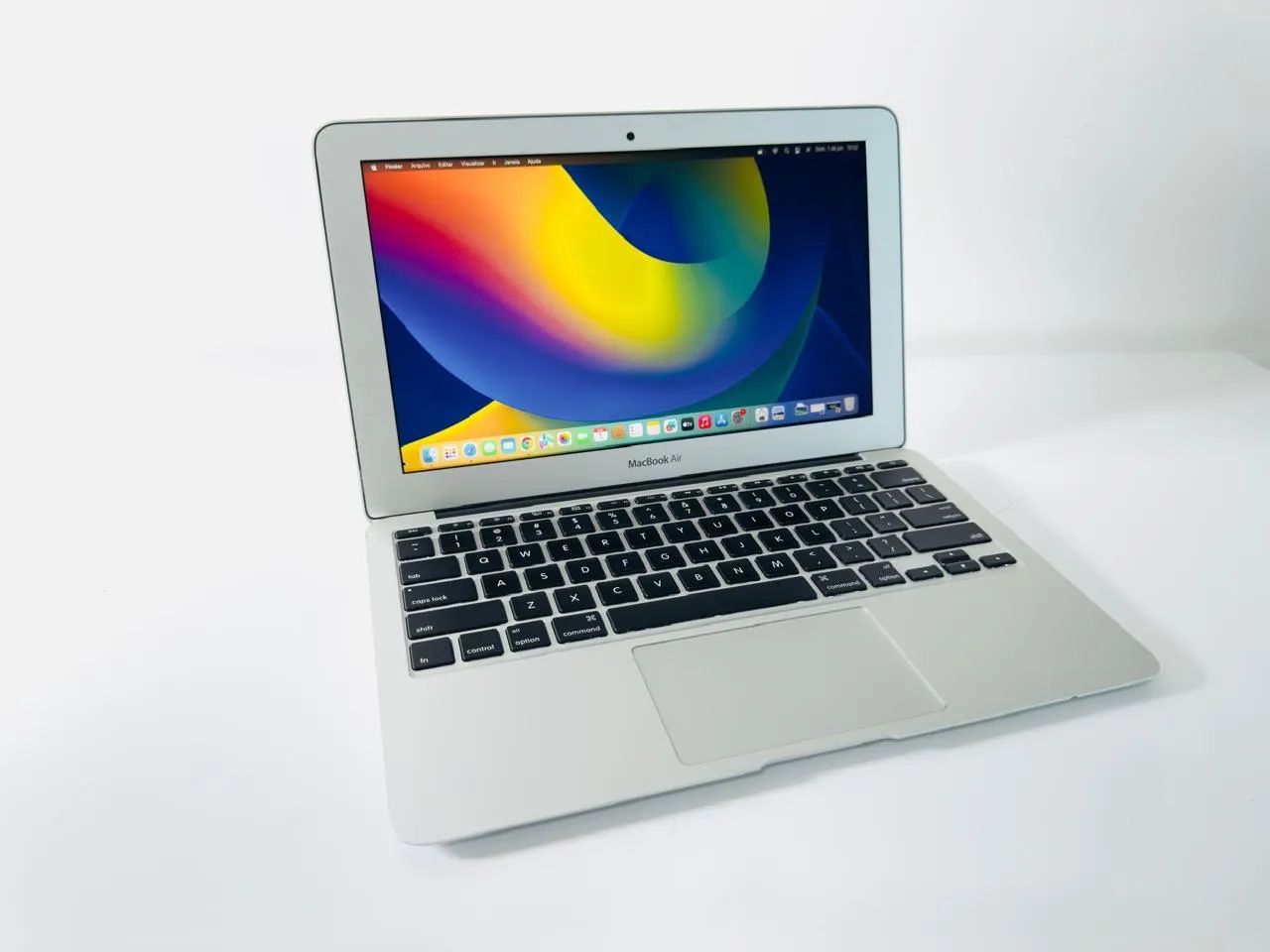 MACBOOK AIR 2013-Intel core I7-SSD 500GB-8GB Ram-Tela 11.6