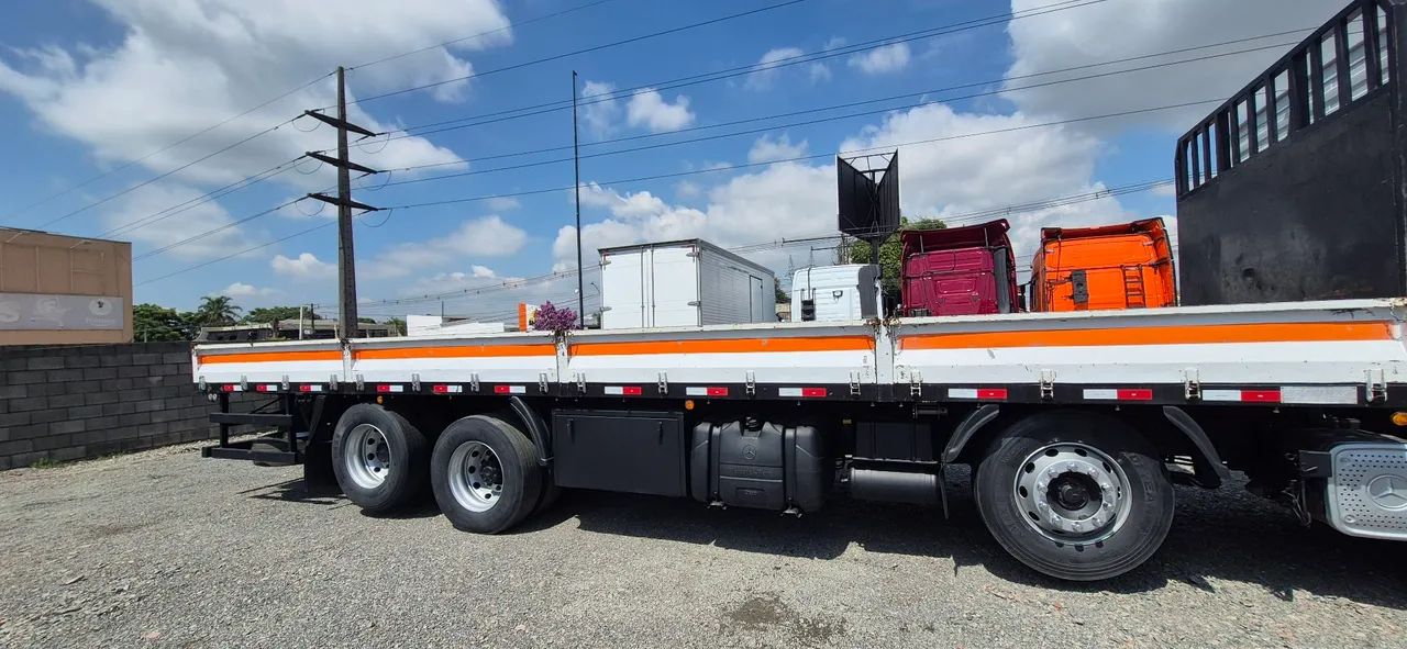 Carroceria de ferro assoalho de ferro 9.50 Bitruck  - Foto 10