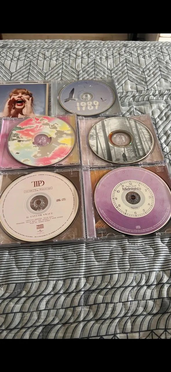 Lote com 5 CDs originais da Taylor Swift - Foto 3