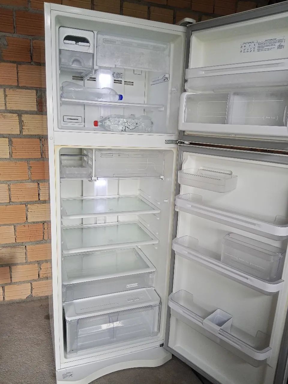 Geladeira Frost Free Electrolux  - Foto 4