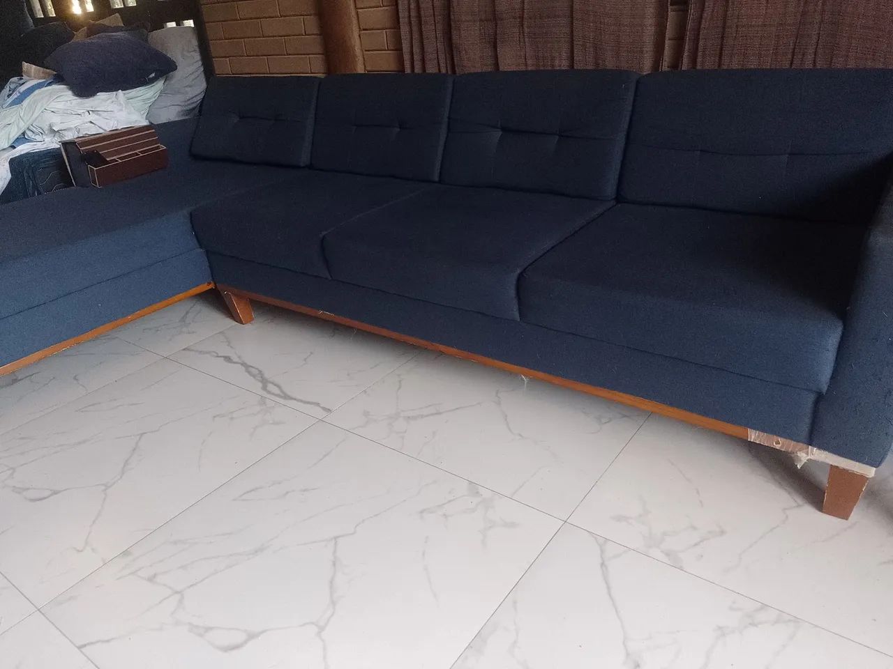 Sofá 2,70m com chaise azul  - Foto 2