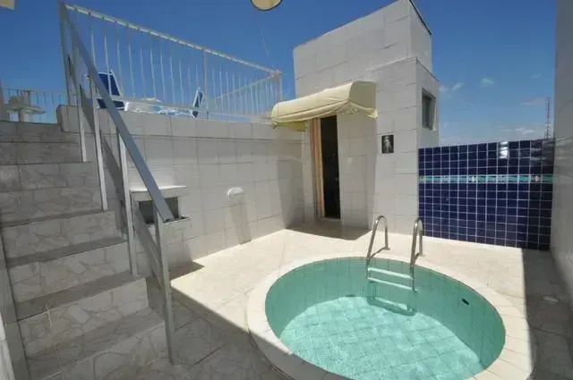 Imóvel para venda com 220 metros quadrados com 6 quartos em Farol - Maceió - AL - Foto 2