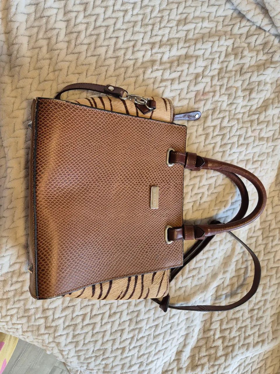 Bolsa em couro M. OFFICER