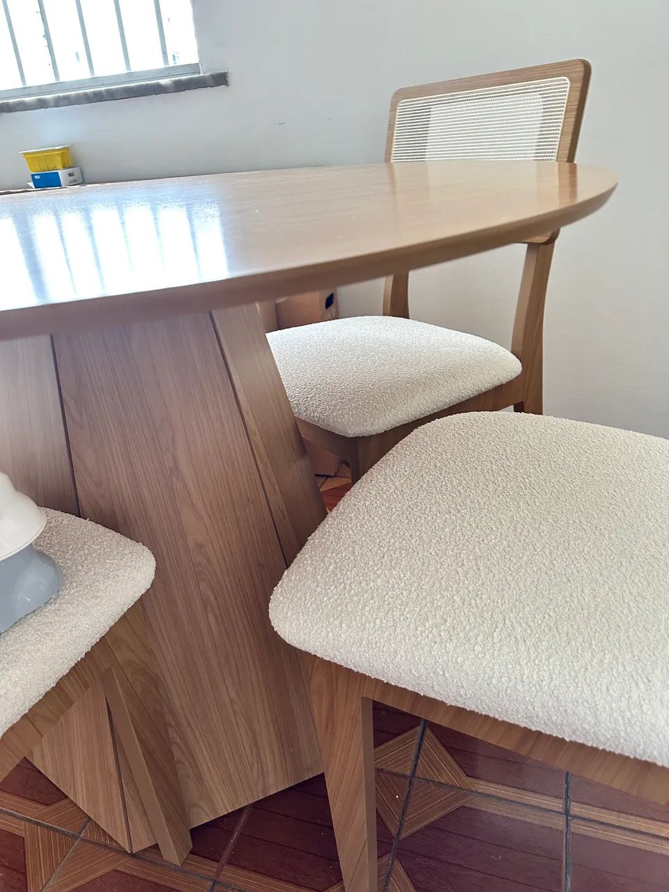 Conjunto mesa de jantar com 4 lugares (montada)