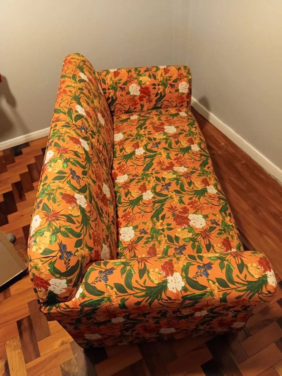 Sofá 2 Lugares Estampado Floral Laranja - Super Confortável e Reforçado - Foto 5