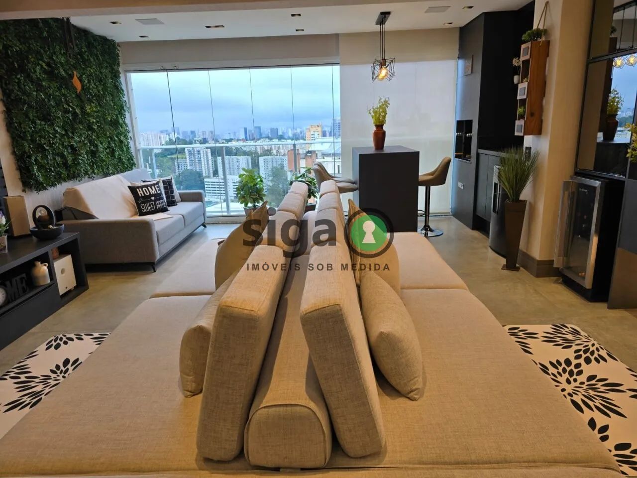 Apartamento a venda no Morumbi, de 2 quartos e 2 vagas.