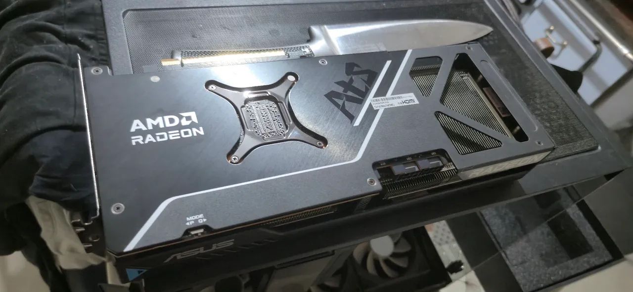 RX 9070 GRE (GOLDEN RABBIT EDITION) - Foto 3