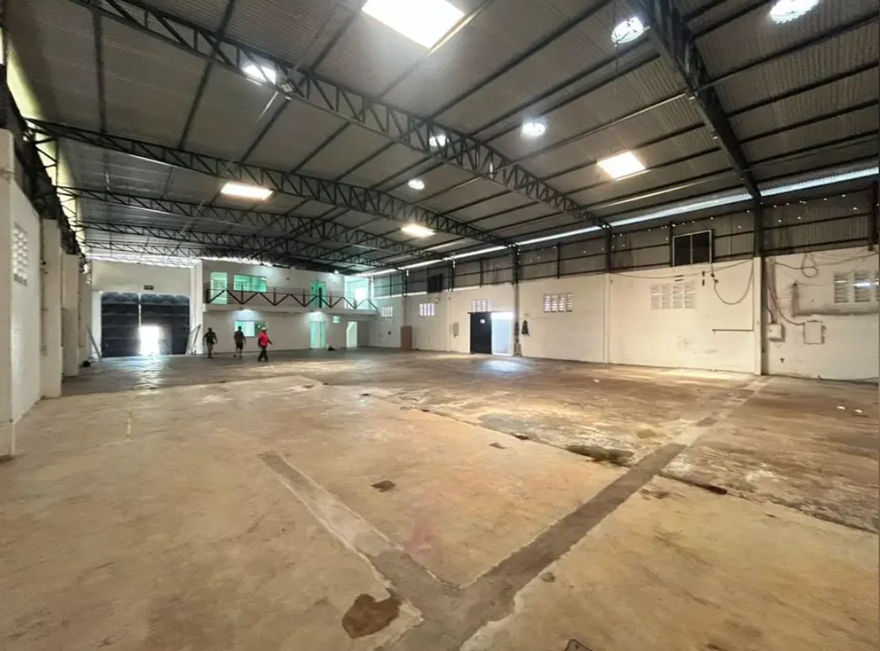 GALPÃO COMERCIAL E INDUSTRIAL PARA LOCAÇÃO - Foto 4