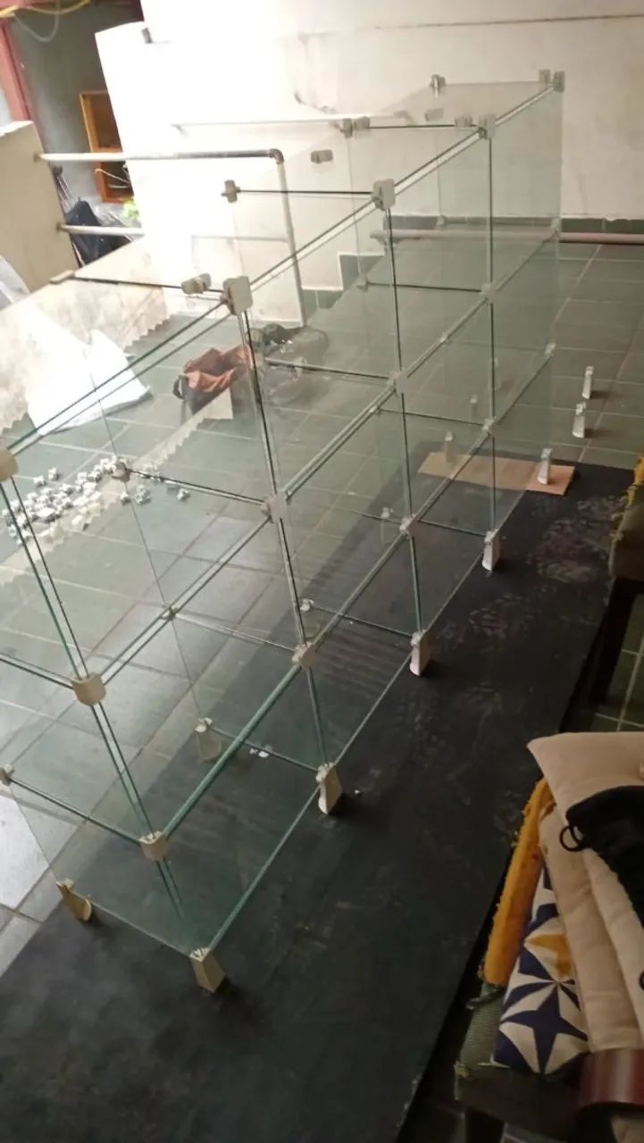 Vitrine expositora em vidro temperado