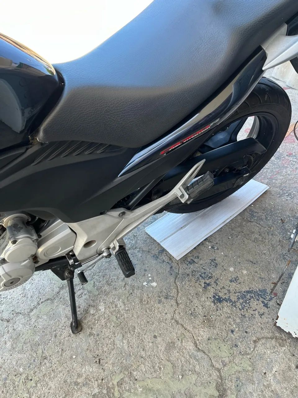 MOTO CB 300 - Foto 5