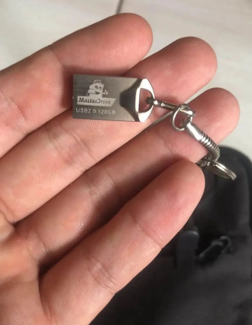 Pen-drive 128gb novo