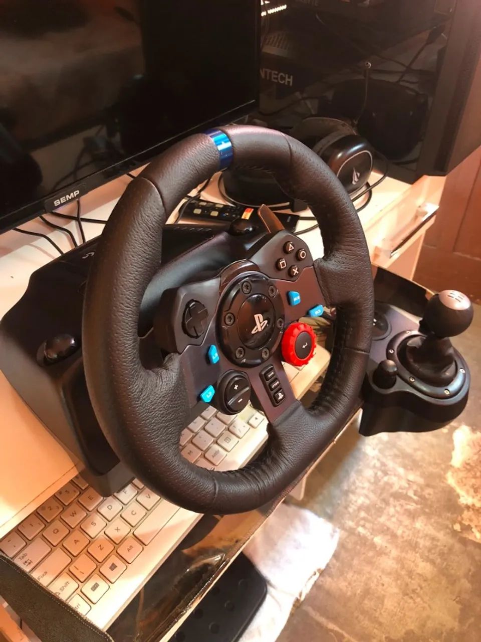 VOLANTE LOGITECH G29 (SEM CAMBIO) - Foto 2