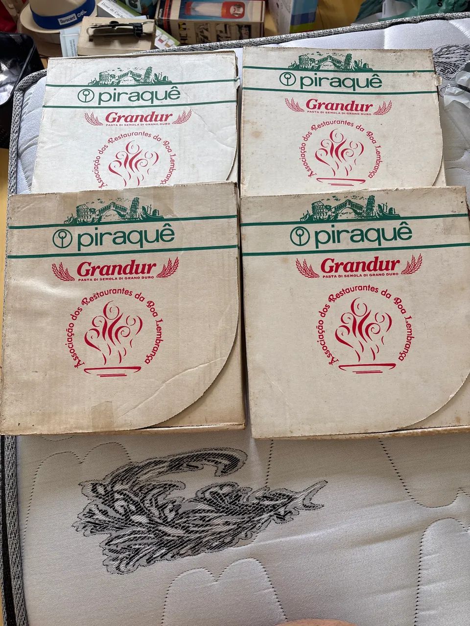 Pratos Colecionáveis Piraque!! Desapego !! 