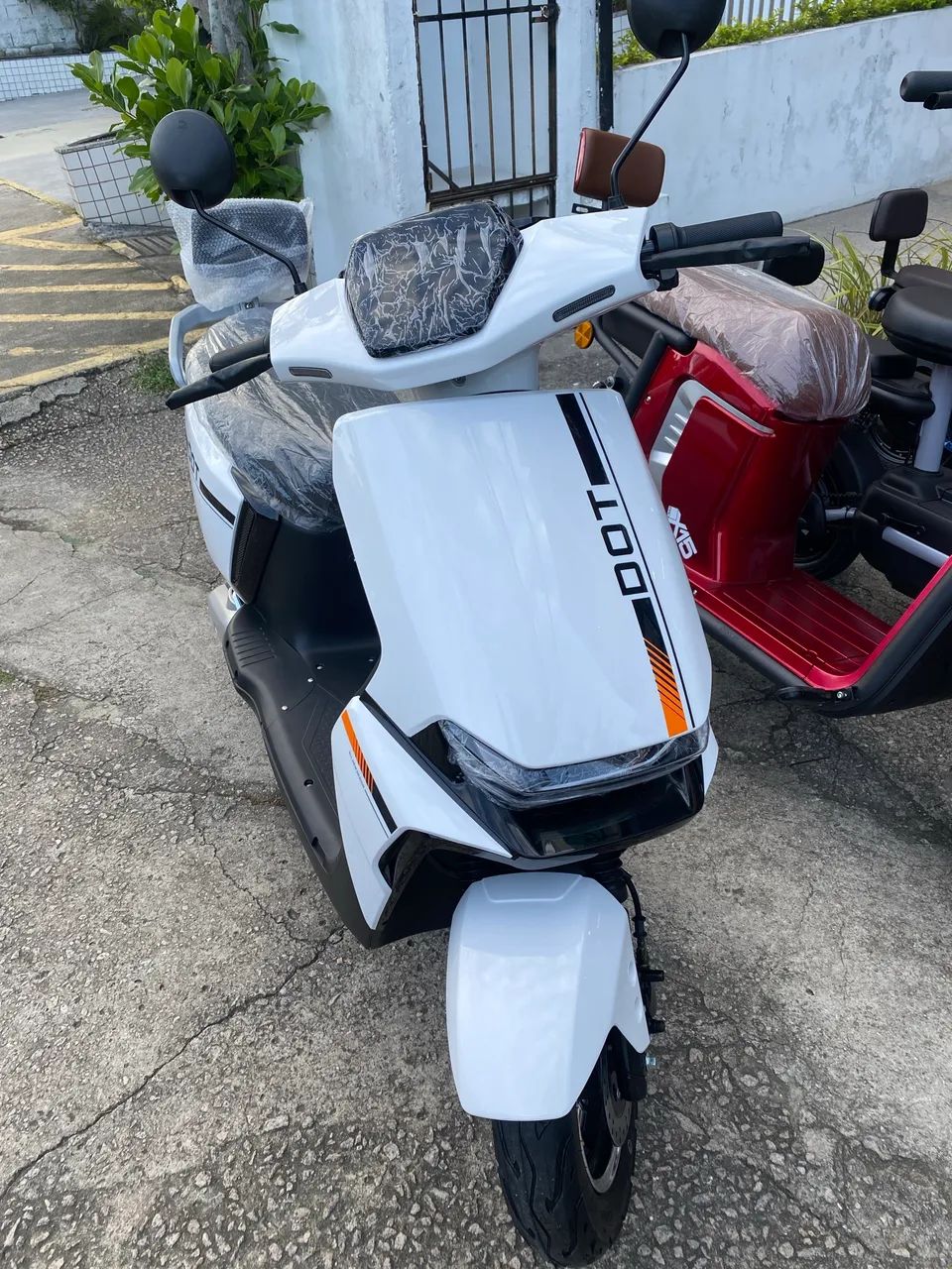 SCOOTER ELÉTRICA MODELO DOT 1000W 
