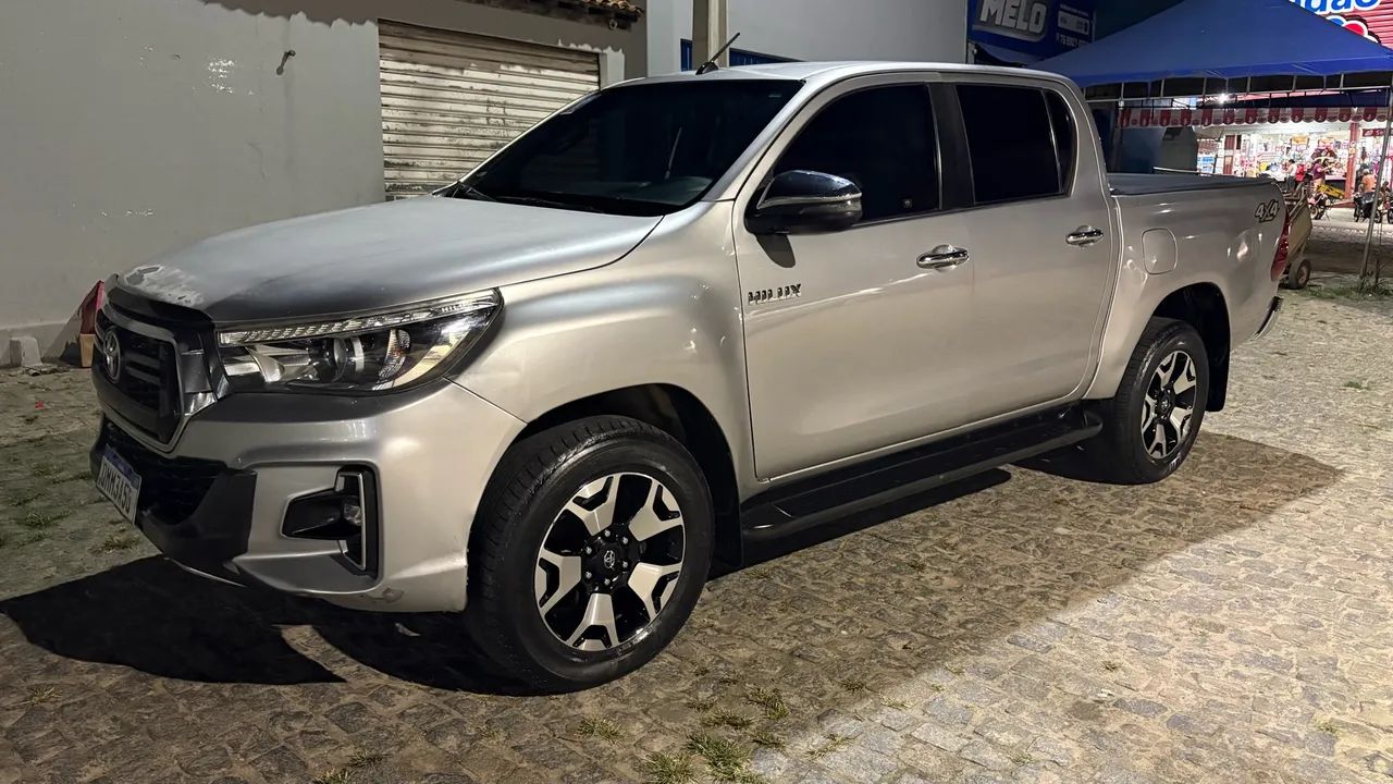 Toyota Hilux CD 4X4 2.8 DIESEL AUT. 2020