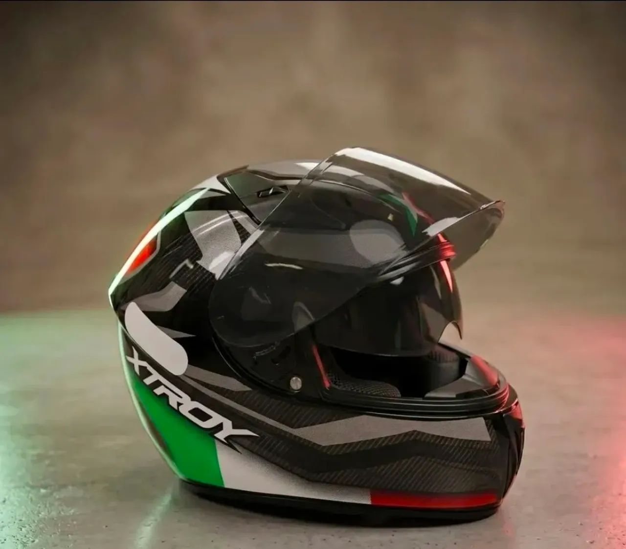 Capacete Xtroy com viseira interna.  - Foto 2