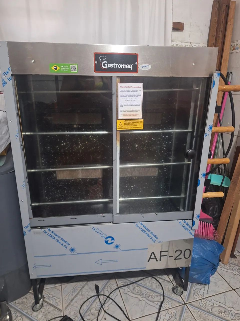 Máquina de assar frango 