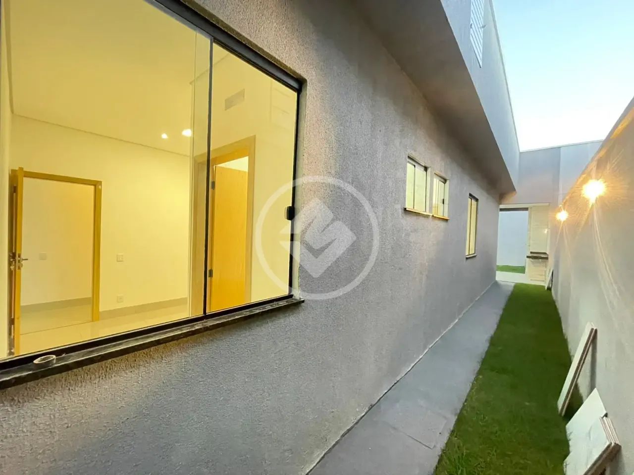 CASA COM PISCINA E 3 SUITES NO SETOR VILA MARIANA codigo: 374296 - Foto 5