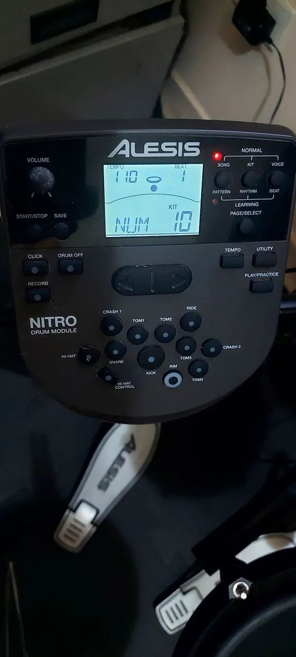 Bateria Eletrônica Alesis Nitro Mesh Completaça