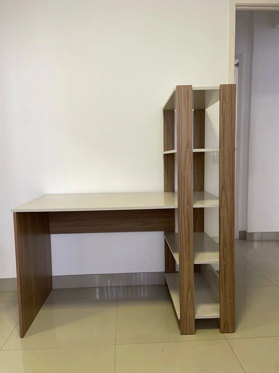 Vendo escrivaninha  - Foto 2
