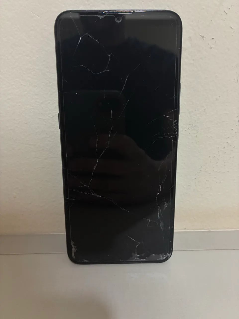 Smartphone Moto E7 32GB com Tela Trincada - Foto 2