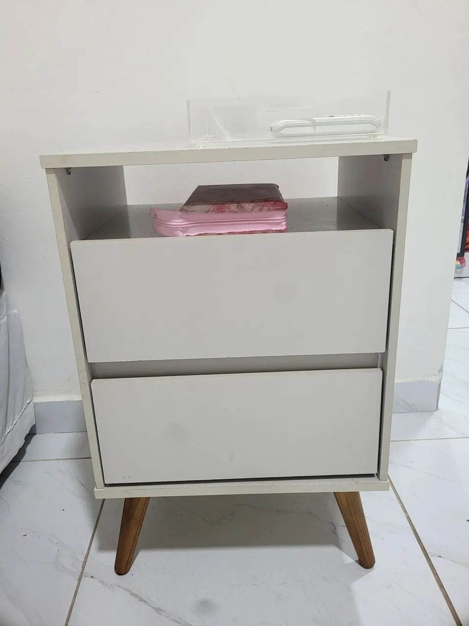 Mesa de cabeceira SEMI NOVA