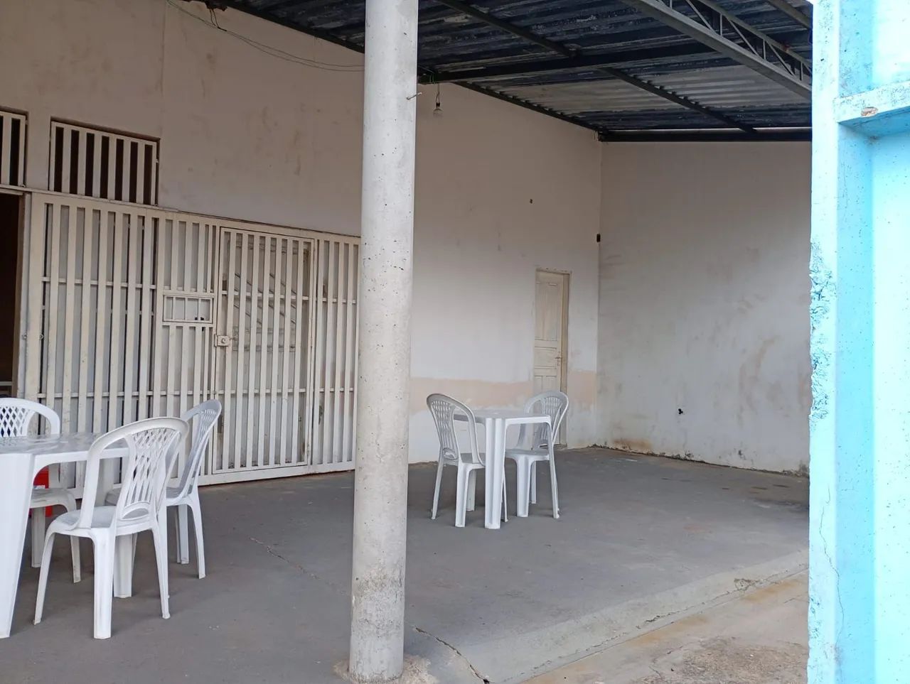 Vendo uma casa com ponto comercial. - Foto 2