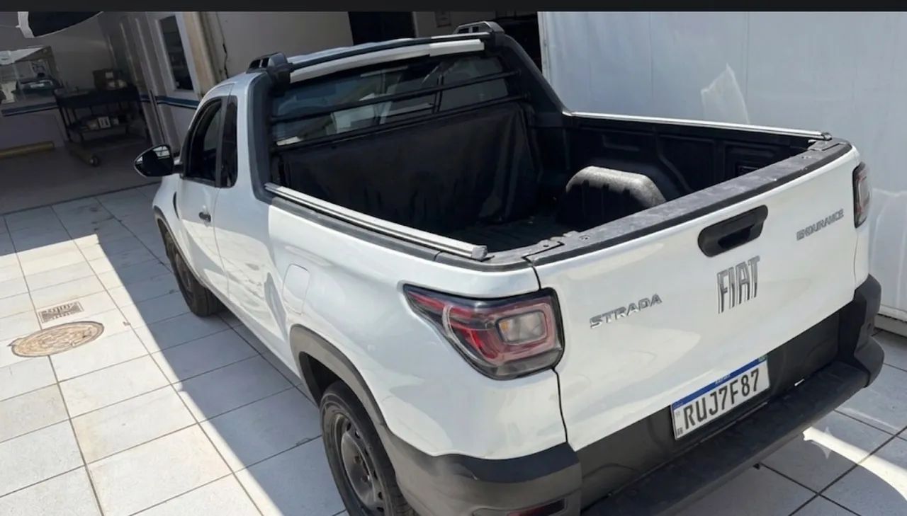 Fiat Strada Endurance 1.4 Flex 8V CS Plus 2022 - Foto 3