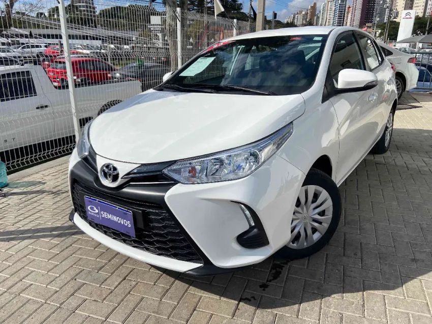 Toyota Yaris 2023