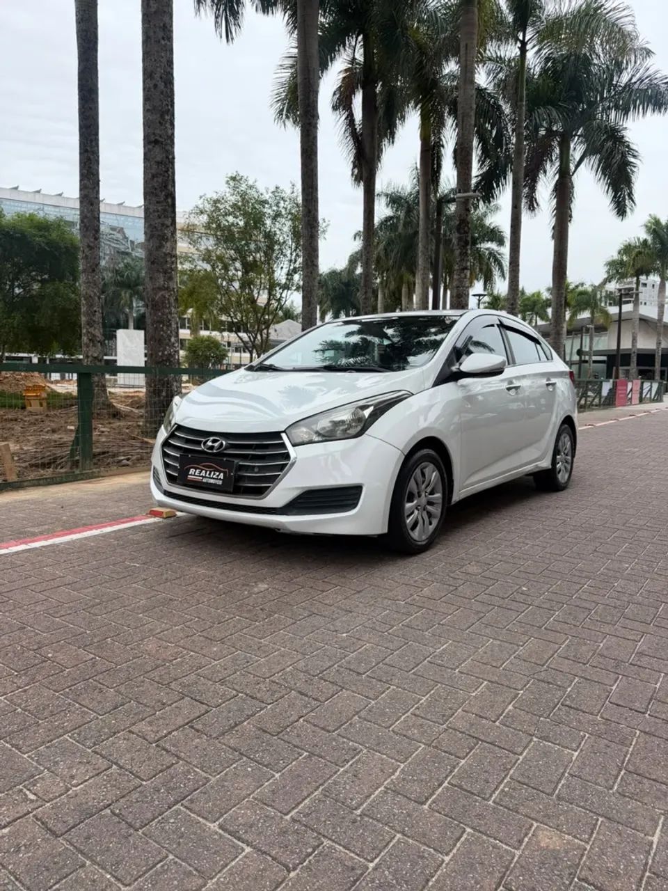 Hyundai Hb20S C.PLUS/C.STYLE 1.6 FLEX 16V MEC.4P 2017