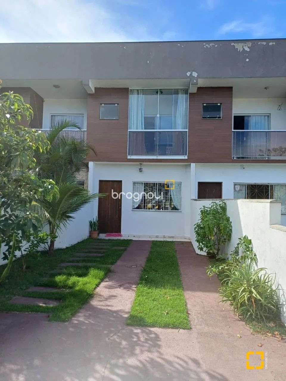BROGNOLI VENDE - CASA COM 2 SUÍTES COM SPA EXTERNO