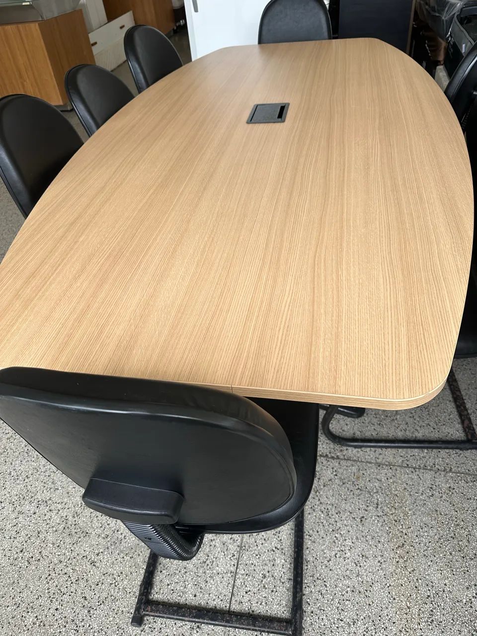 Mesa de reuniões com 8 cadeiras  - Foto 3
